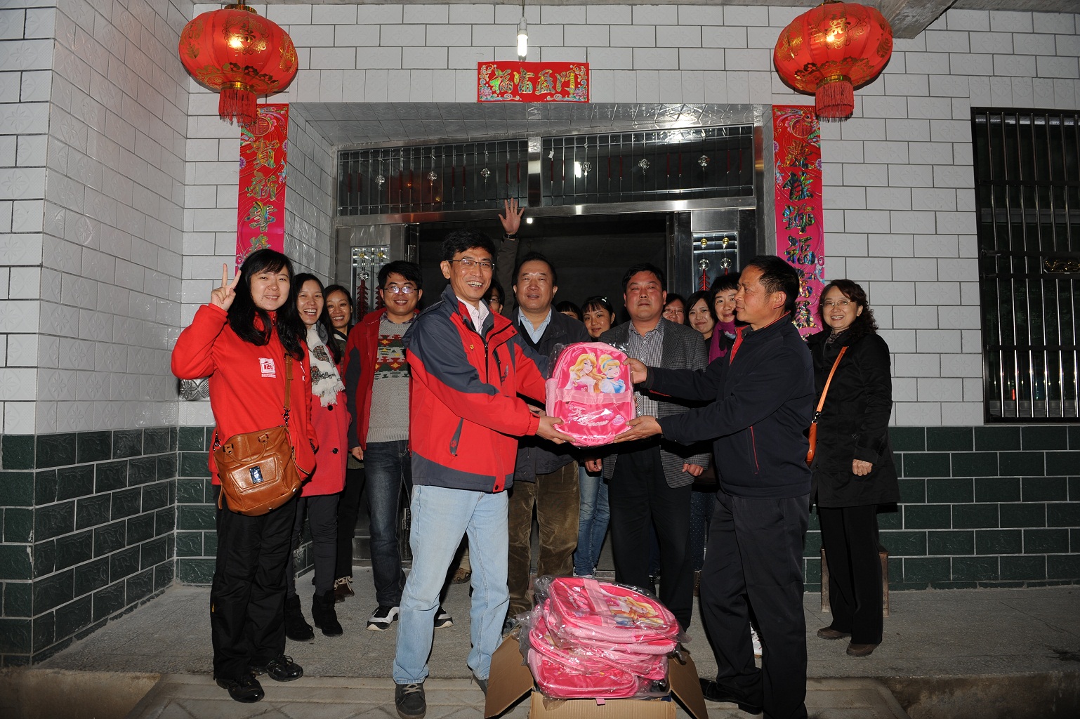 参观革命老区  感受红色情怀——问鼎娱乐组织党员赴英山开展主题教育实践活动