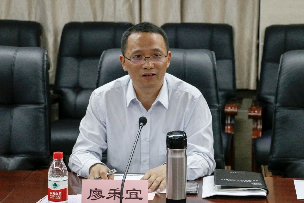 问鼎娱乐