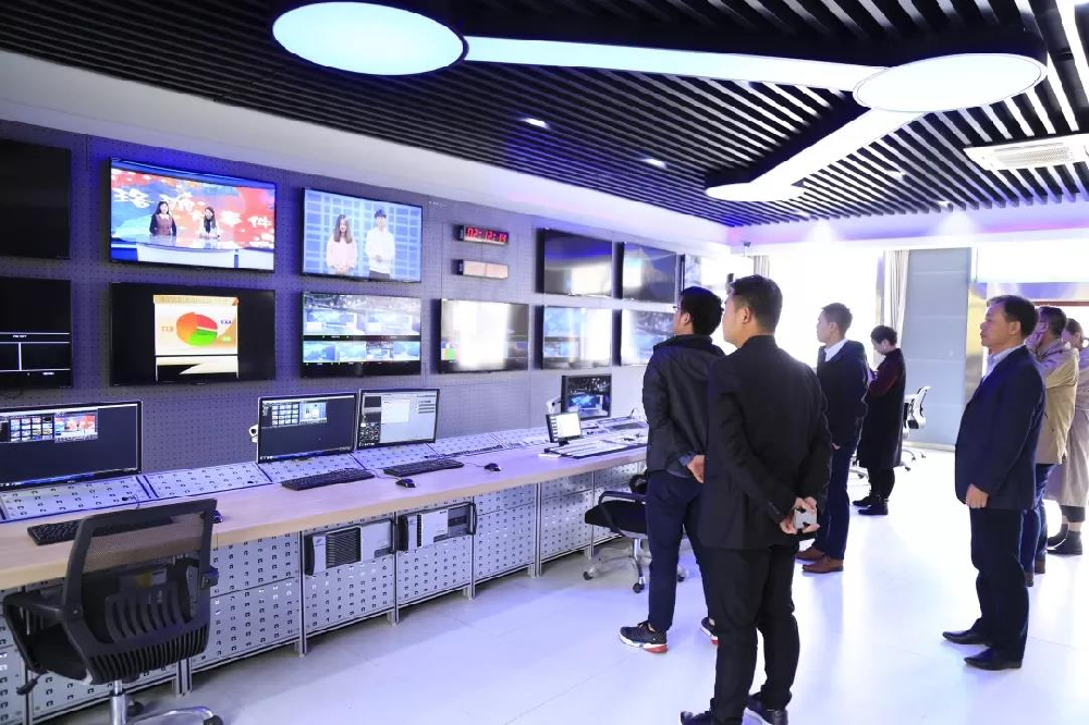 问鼎娱乐