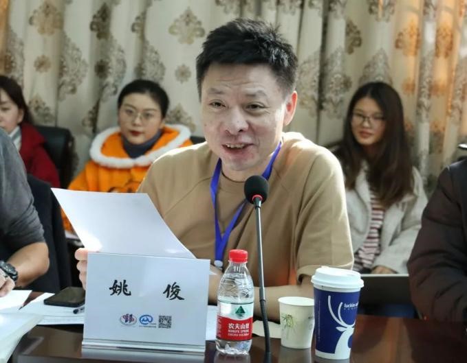 问鼎娱乐