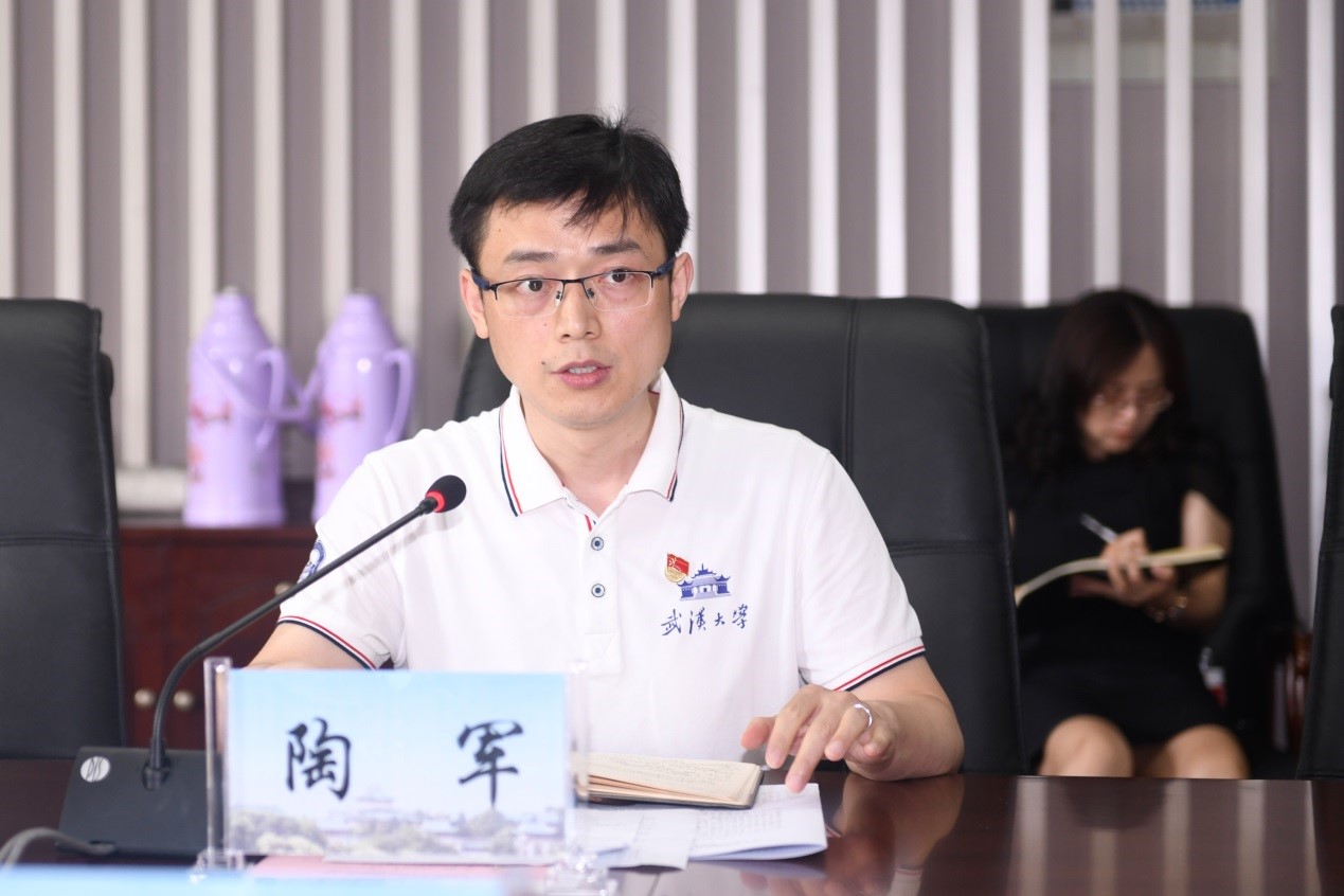 问鼎娱乐