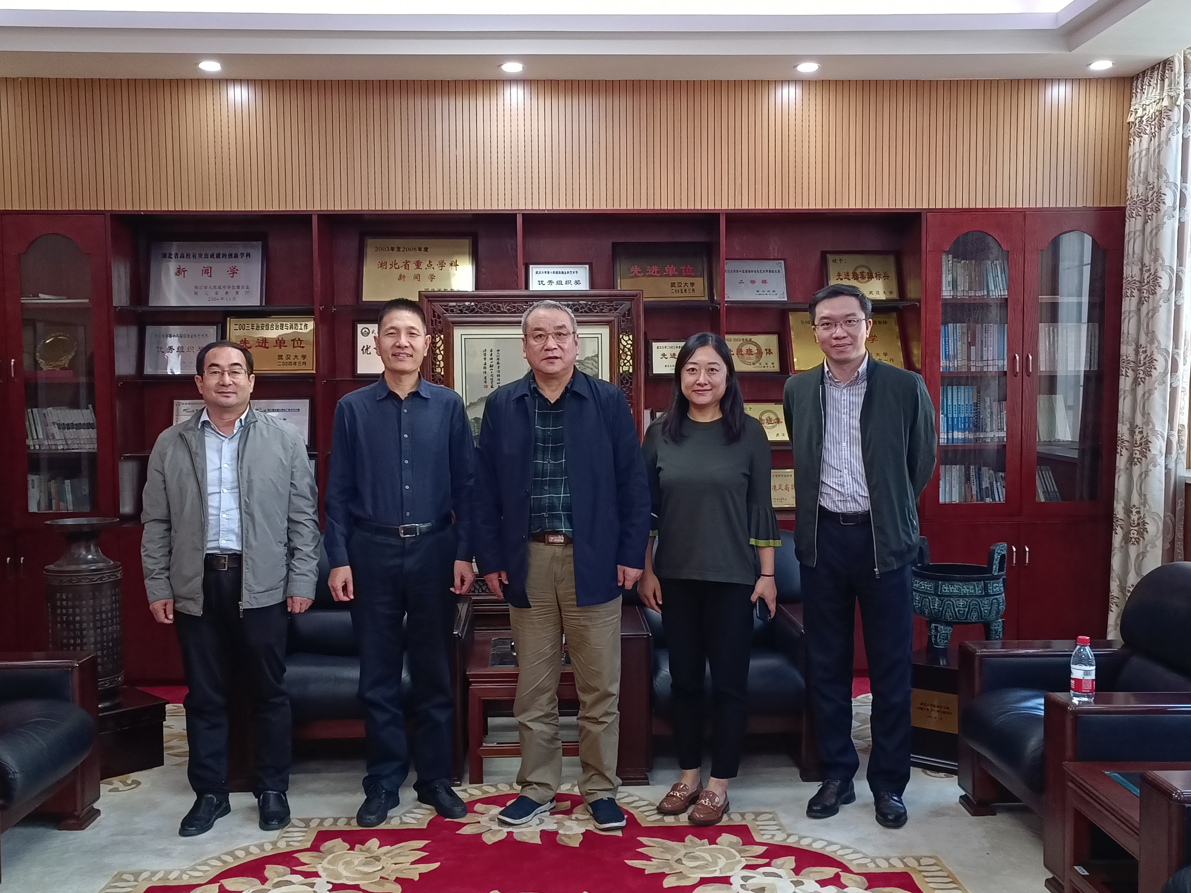 新华社来问鼎娱乐招聘