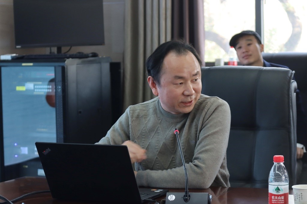 问鼎娱乐