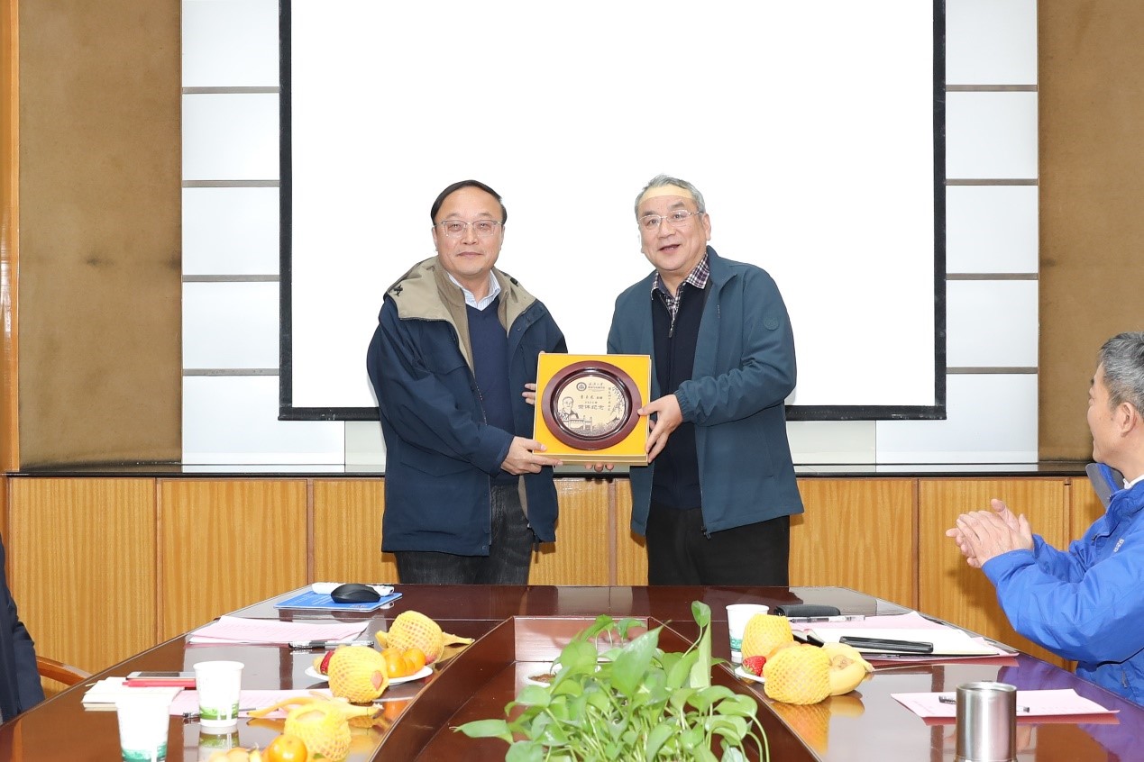 问鼎娱乐