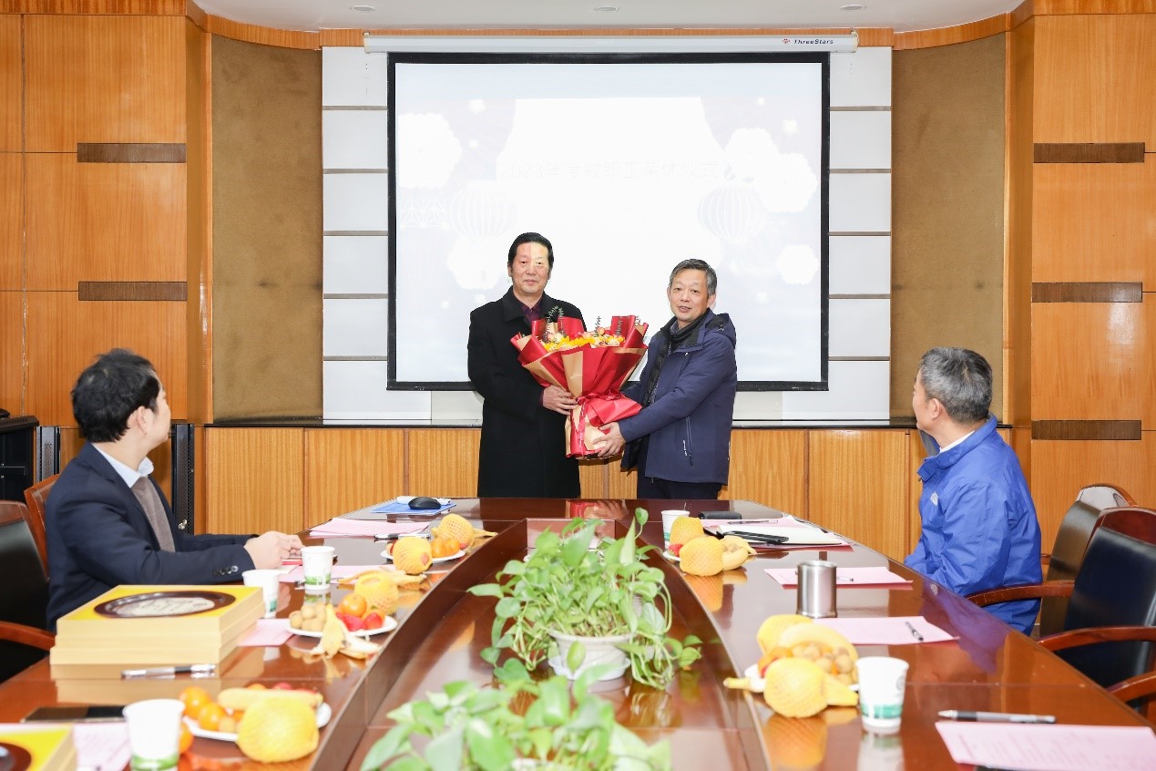 问鼎娱乐