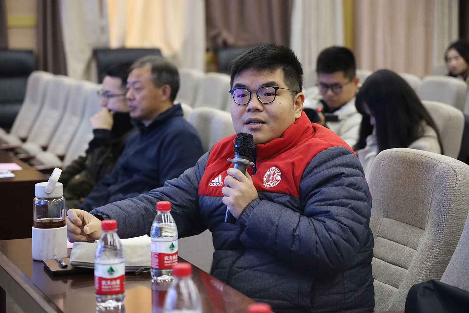 问鼎娱乐